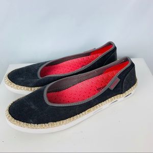 Columbia Slip On Flats Gray canvas shoe Sz 8.5